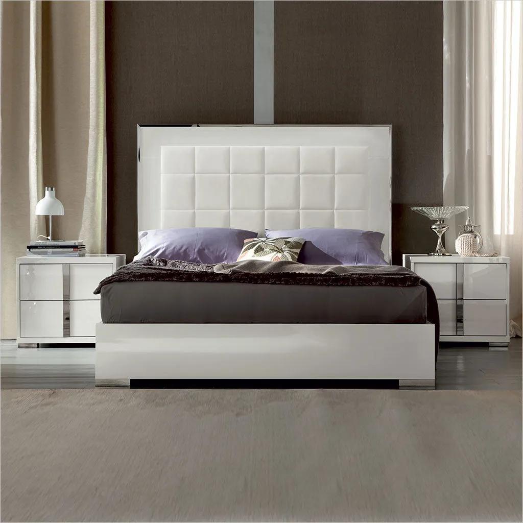 Salone Platform Bed