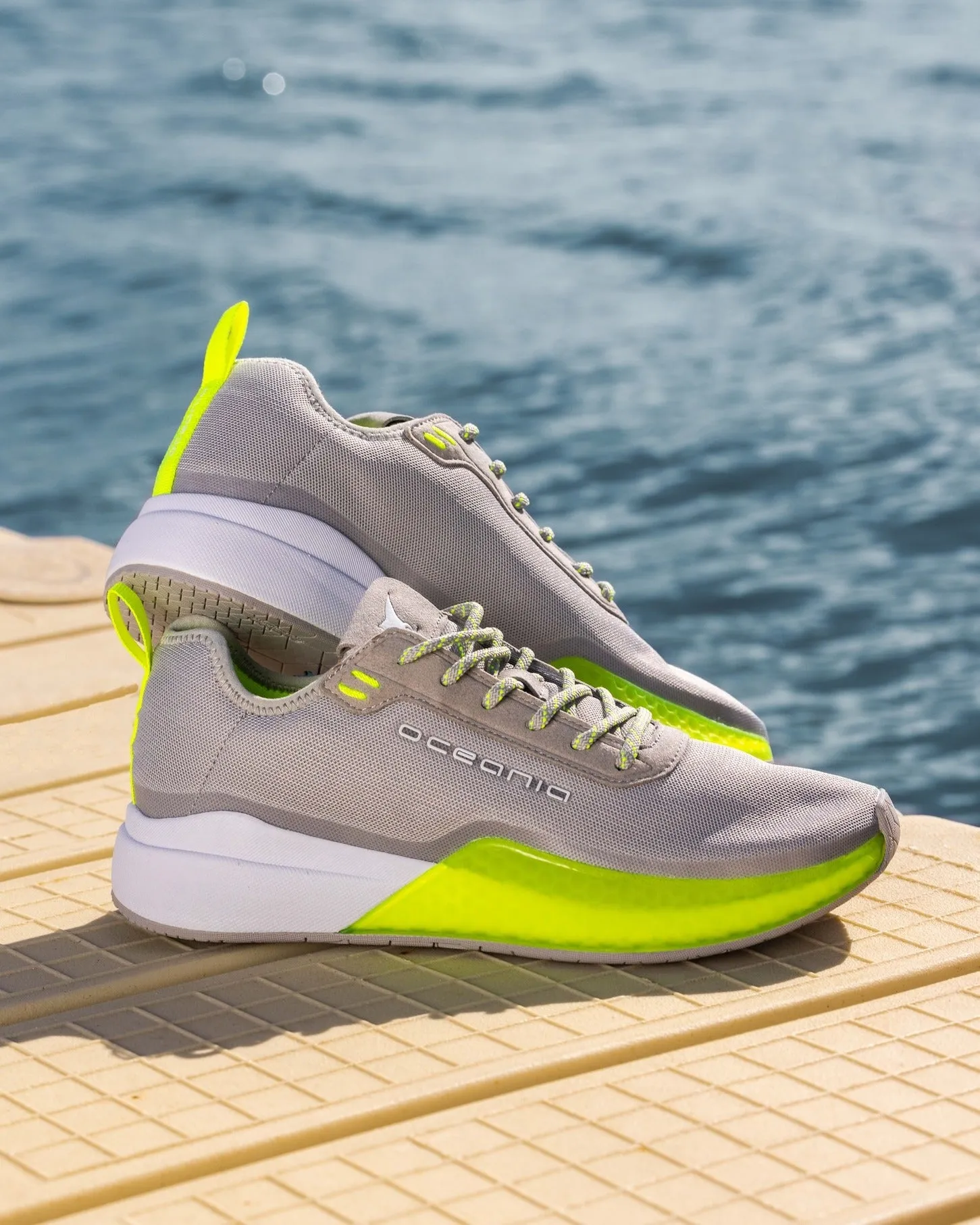 Seadeck Grey Lime green