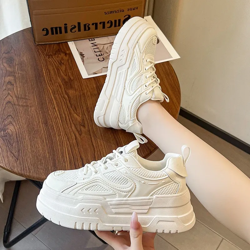 VentFit Bella Sneakers