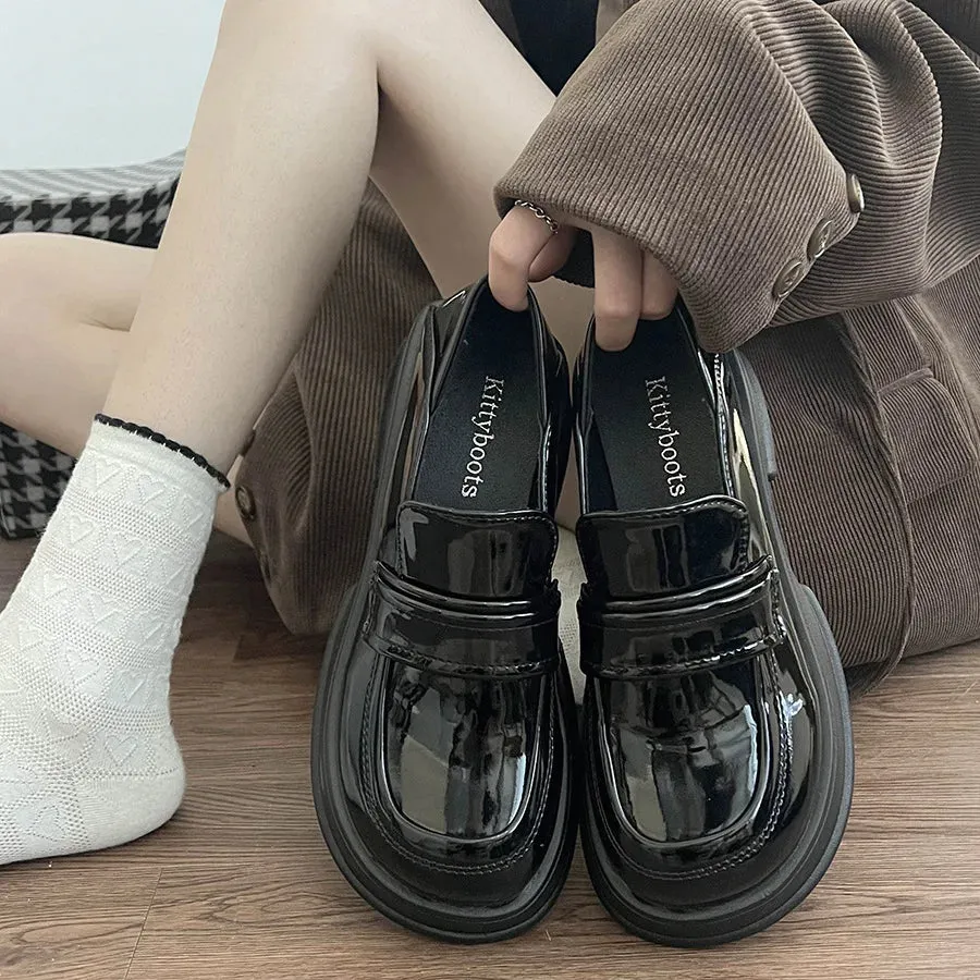 Women's Shoes Platform Autumn British Style Oxfords Female Footwear Round Toe Casual Sneaker Loafers With Fur Clogs Cross Heart